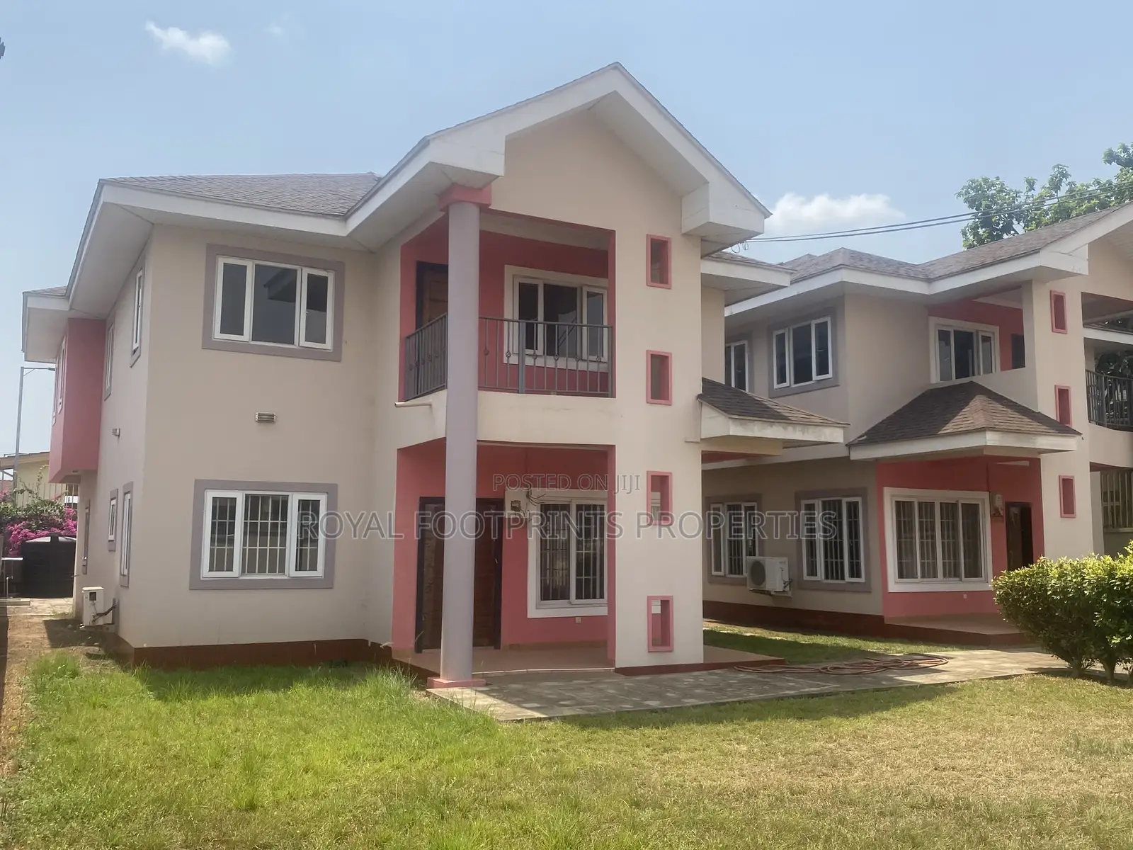 4bdrm Townhouse / Terrace in Royal Footprints, East Legon for Rent