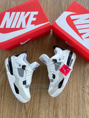 Air Jordan 4