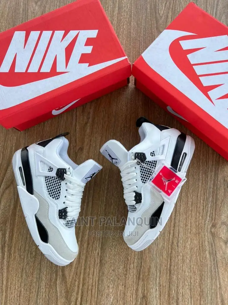 Air Jordan 4