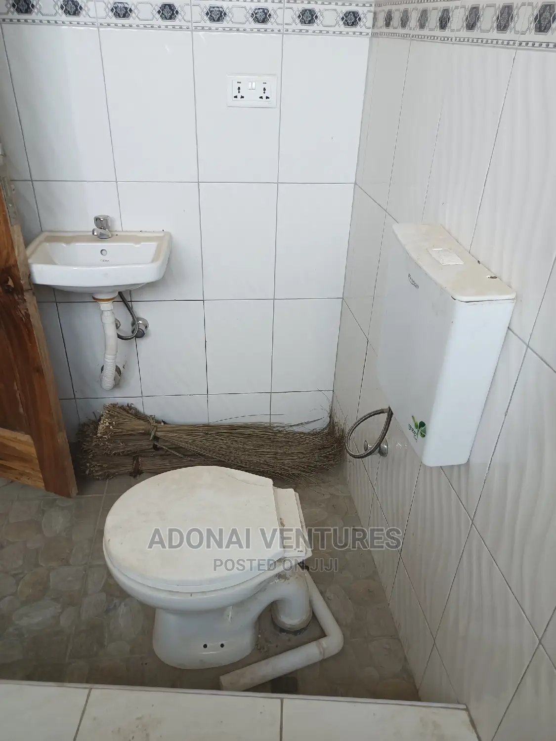 4bdrm House in Kwadaso Hilltop, Kumasi Metropolitan for sale