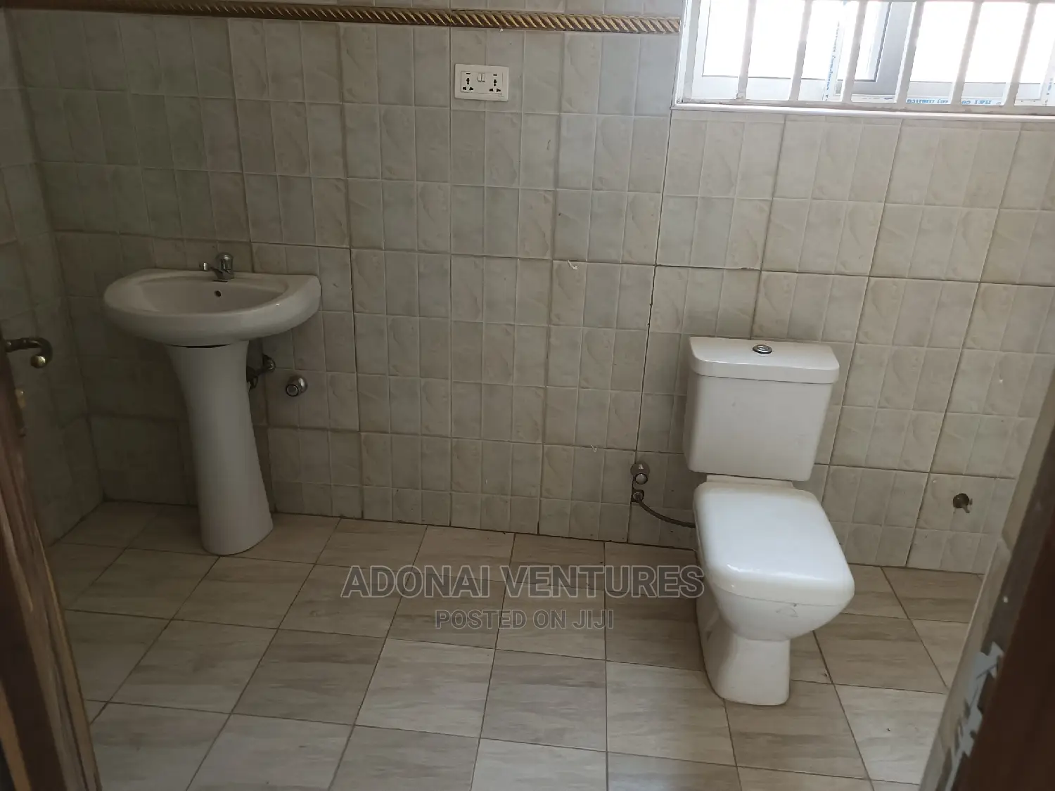 4bdrm House in Kwadaso Hilltop, Kumasi Metropolitan for sale