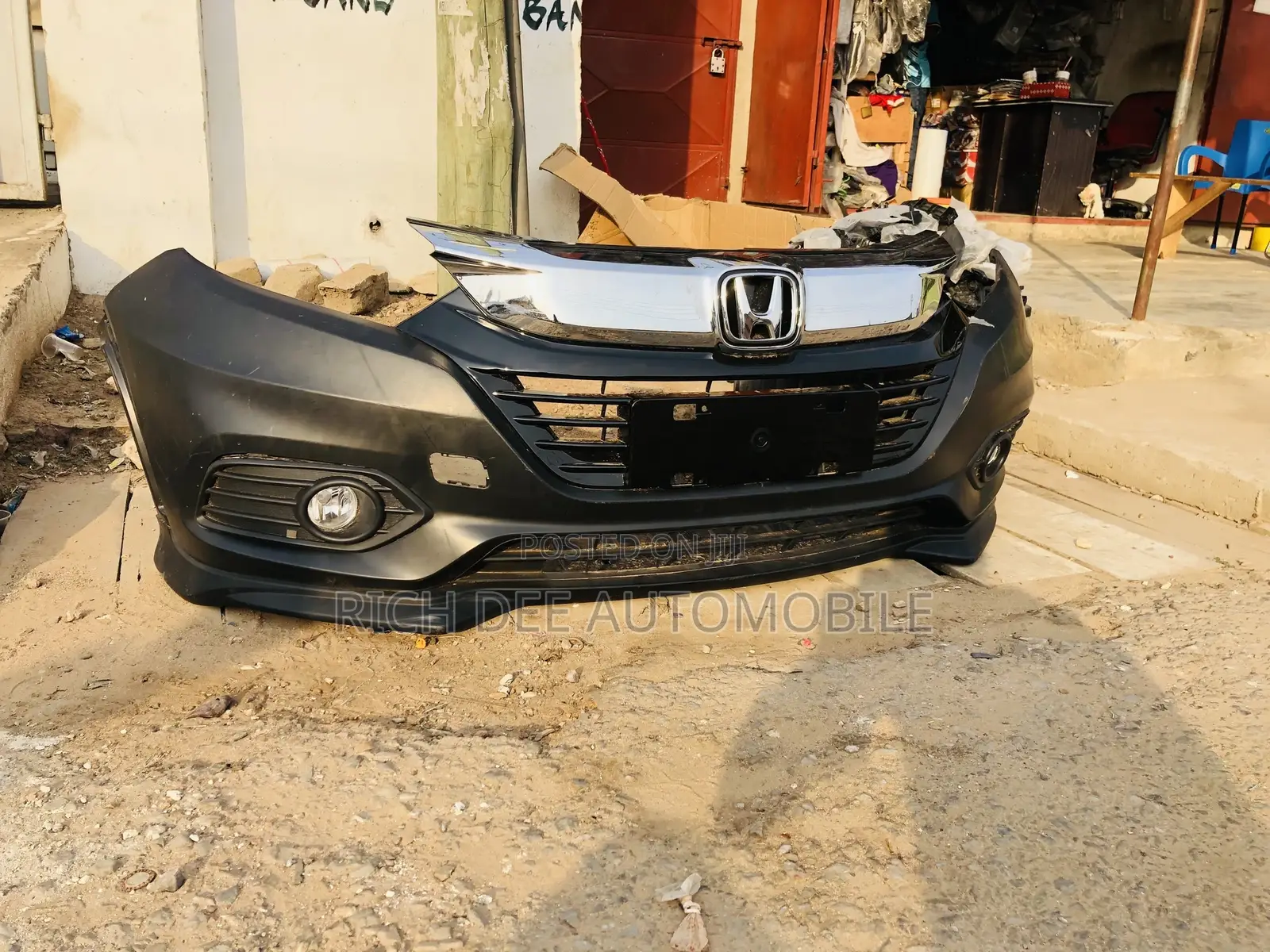 HRV 2019 Front Bumper Complete Everything Available