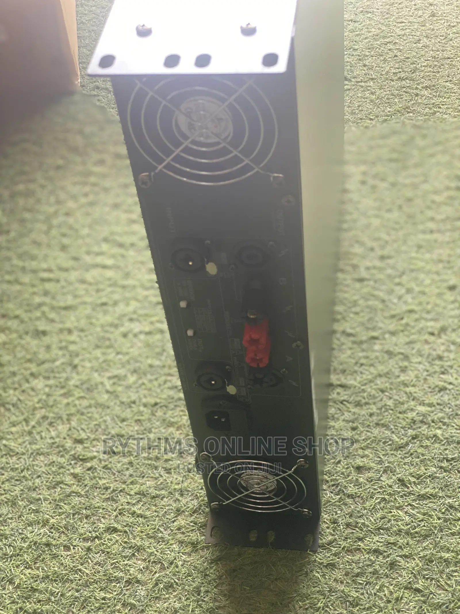 Peavey CS2000 Amplifier