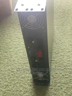 Peavey CS2000 Amplifier
