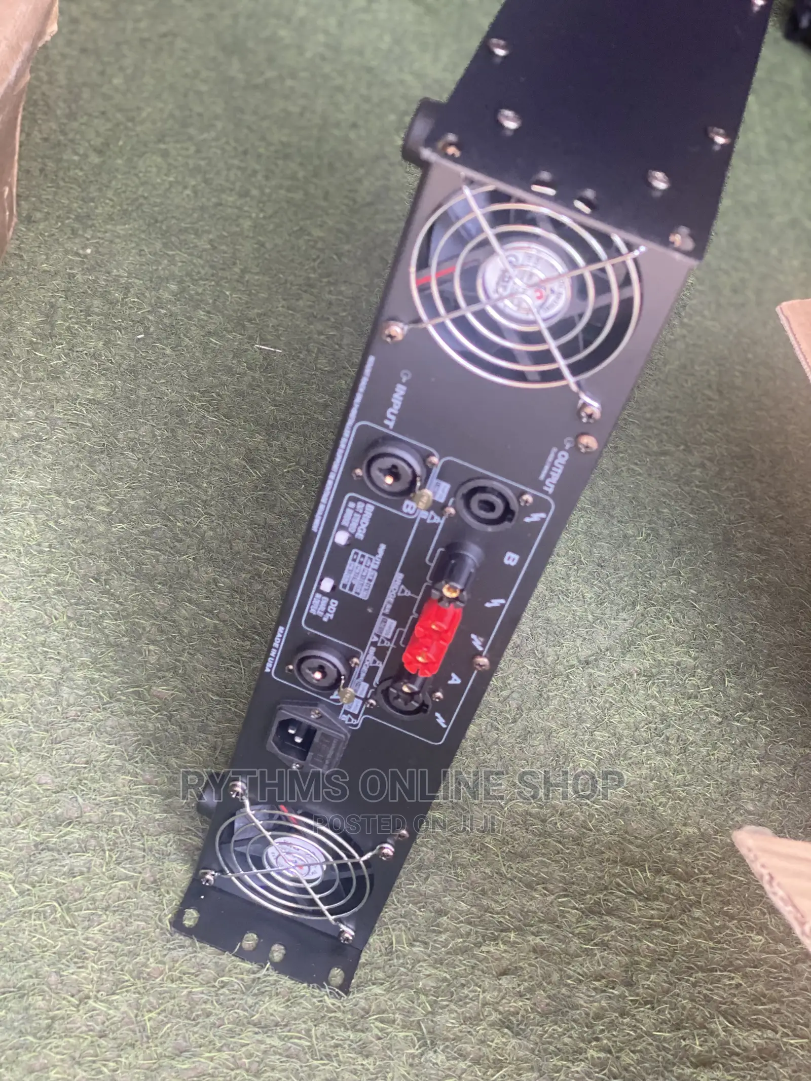 Peavey CS2000 Amplifier