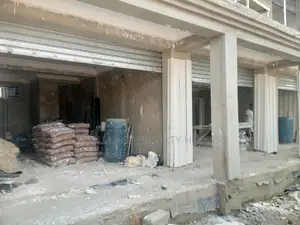 Busy Shop/Office Space/Store/Showroom