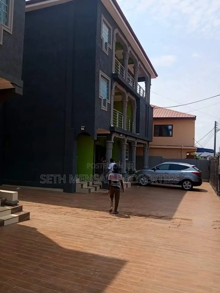 3bdrm Apartment in Skm Property, Dome for rent