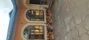 4bdrm Mansion in De-Icons Real Estate, Awutu Senya East Municipal