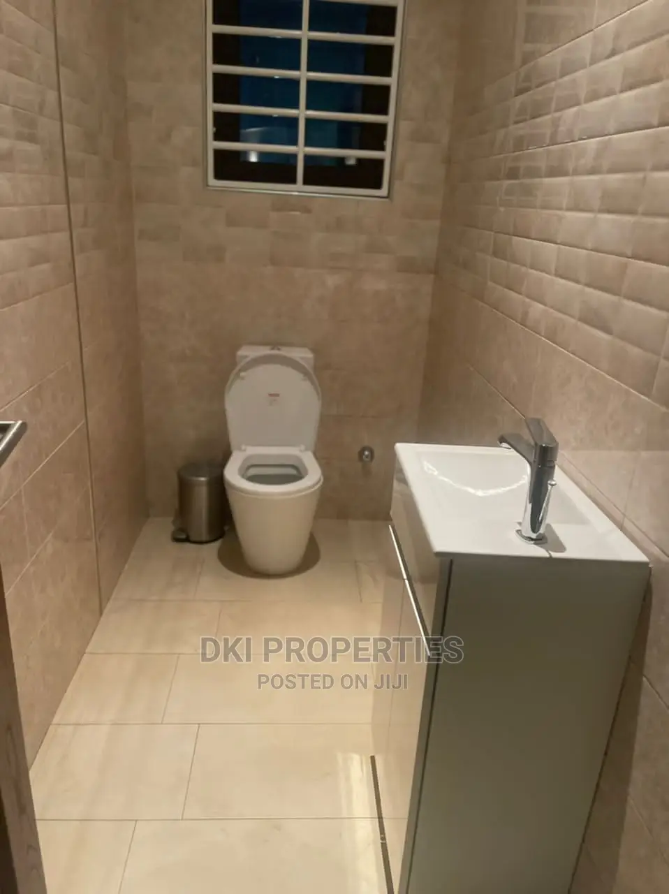 4bdrm House in Dki Properties, East Legon for Rent