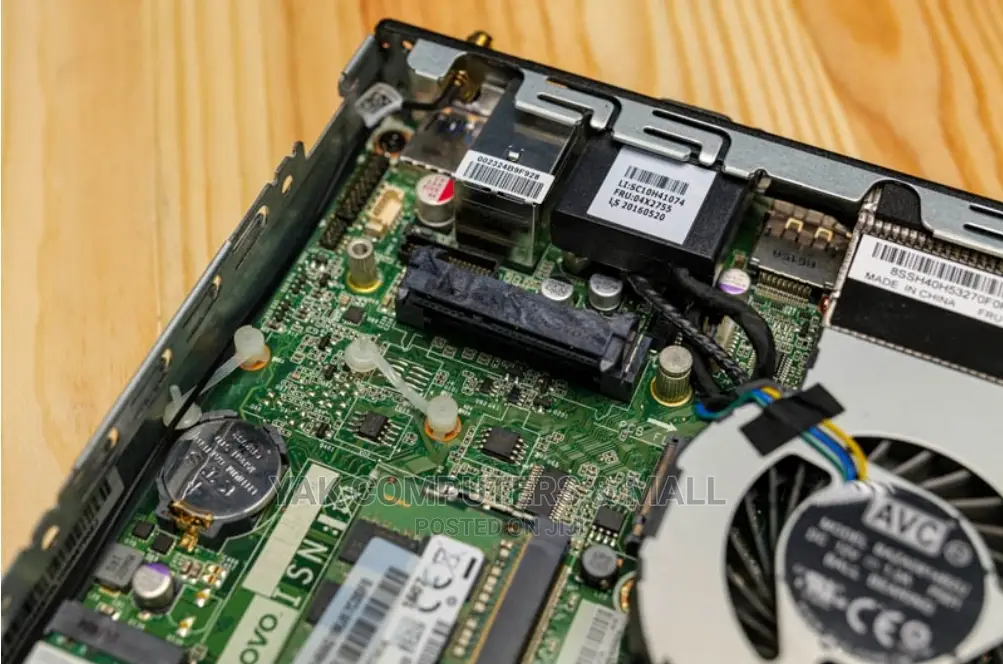 Lenovo ThinkCentre M910 SFF 16GB Intel Core I5 SSD 256GB