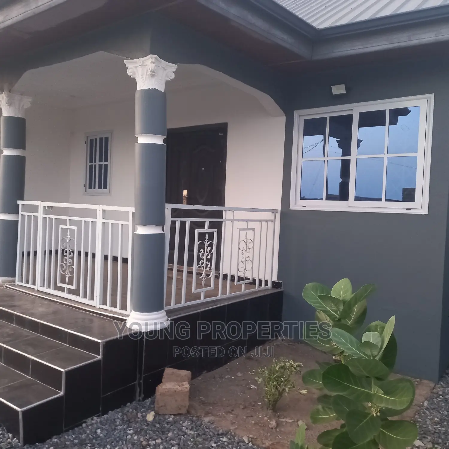 2bdrm House in Ga West Municipal for sale