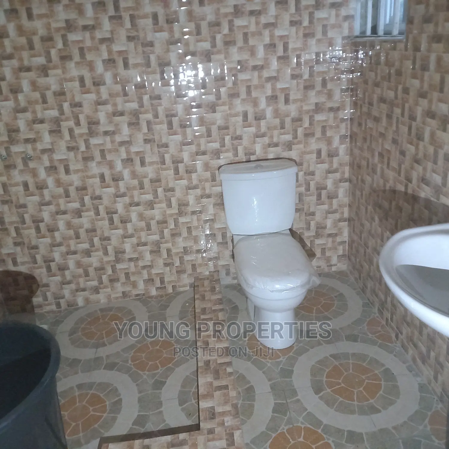 2bdrm House in Ga West Municipal for sale