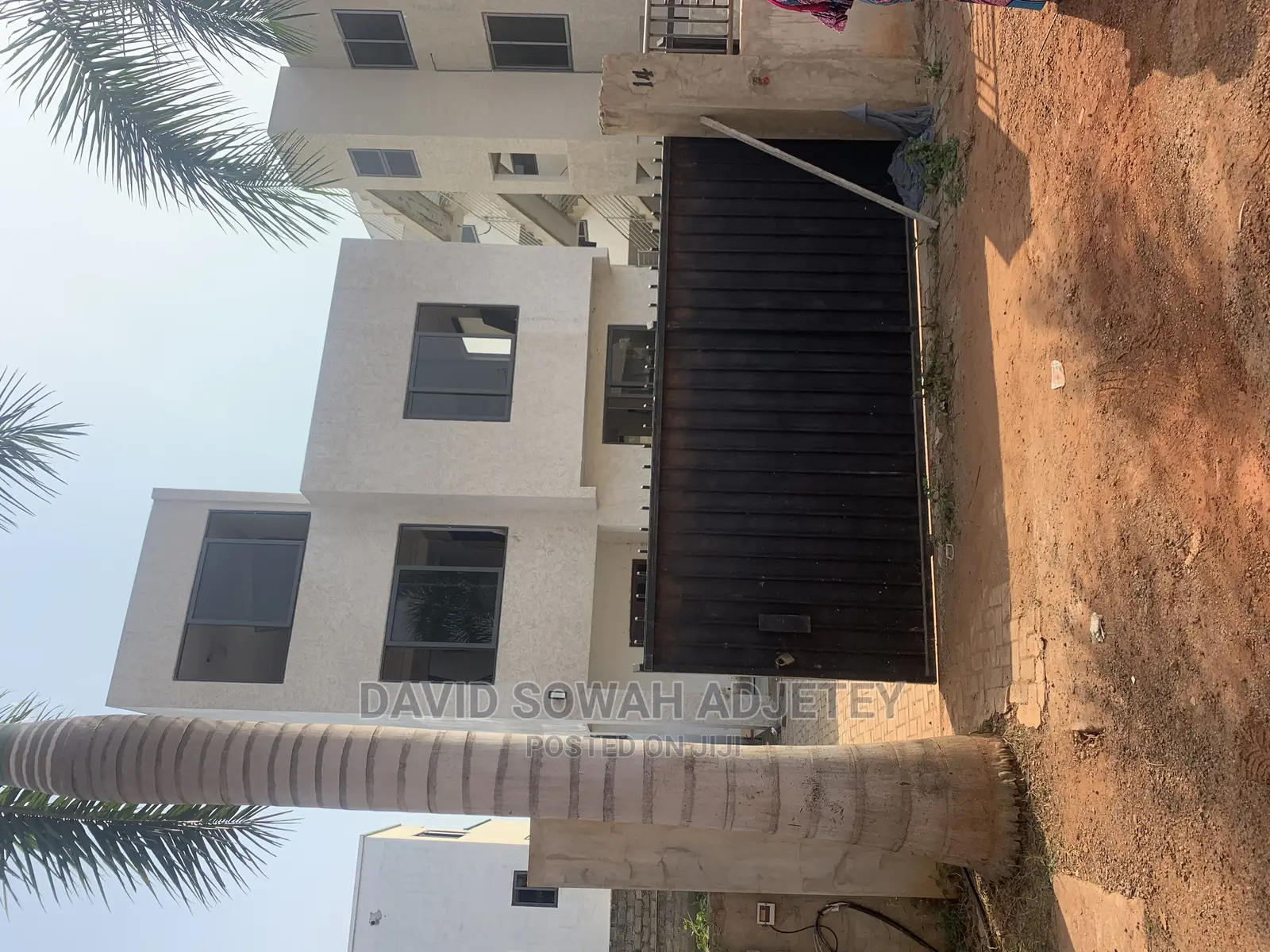 4bdrm House in East Airport for Sale