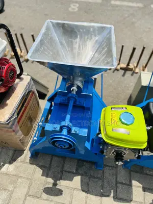 Pounding Machine for Fufu (NB Petrol Use Only)