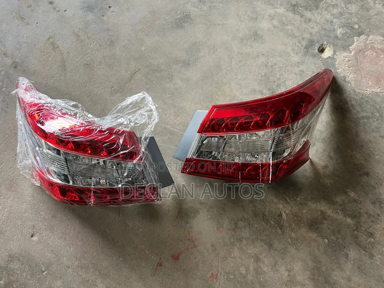 Nissan Sentra 2013 - 2015 Taillights