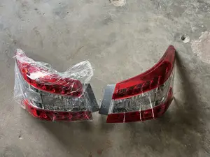 Nissan Sentra 2013 - 2015 Taillights
