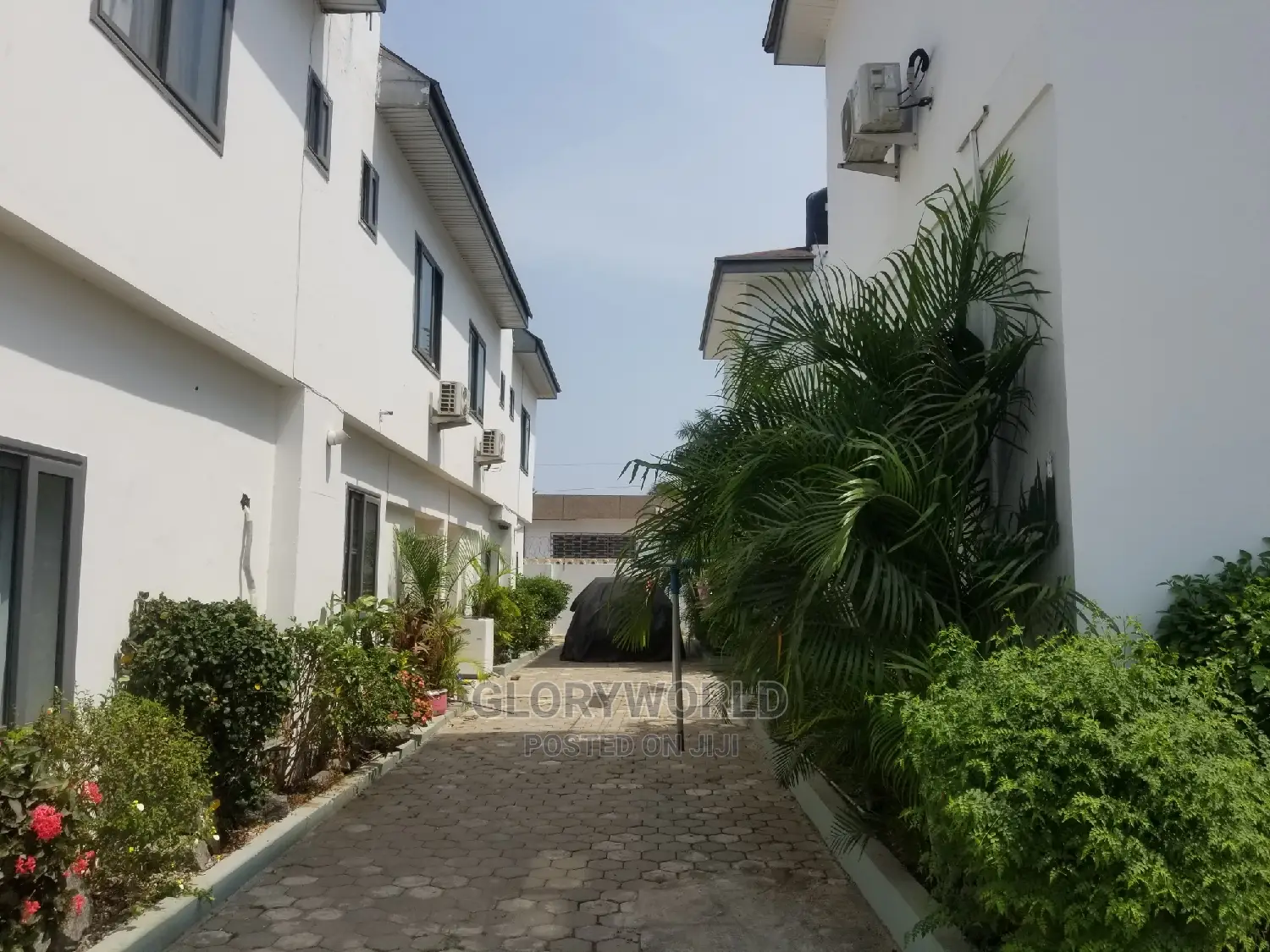 Furnished 2bdrm Apartment in Labone for rent