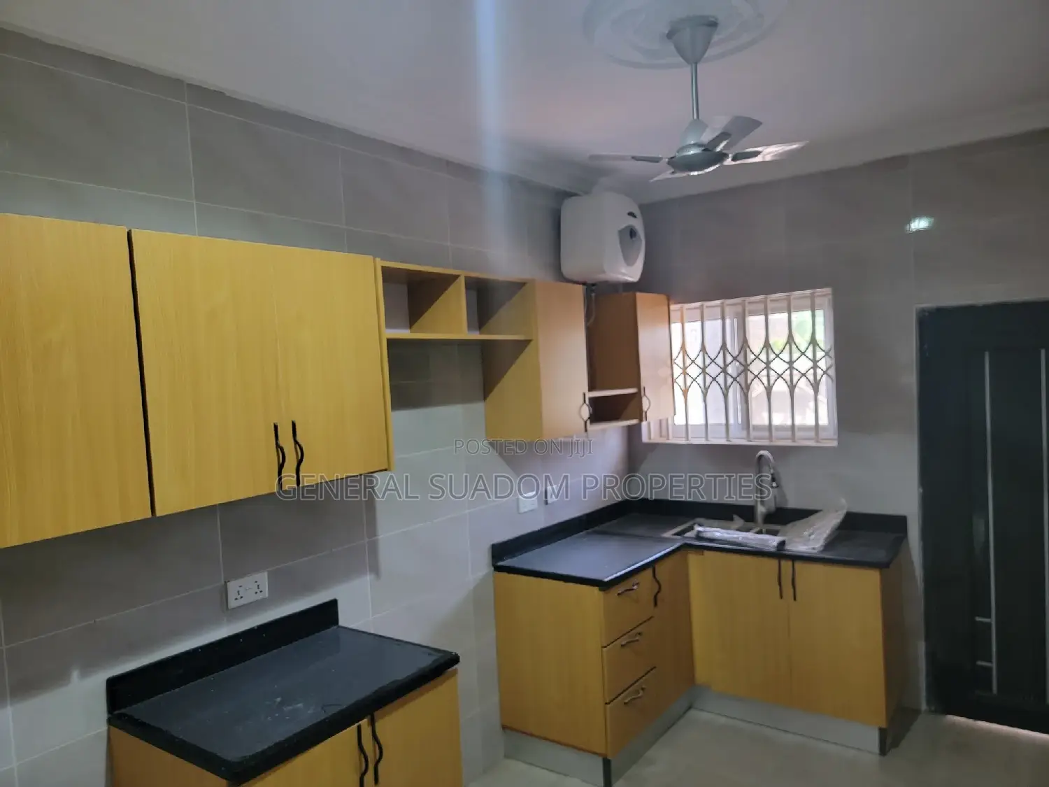 2bdrm Apartment in Suadom Properties, Coca Cola for rent