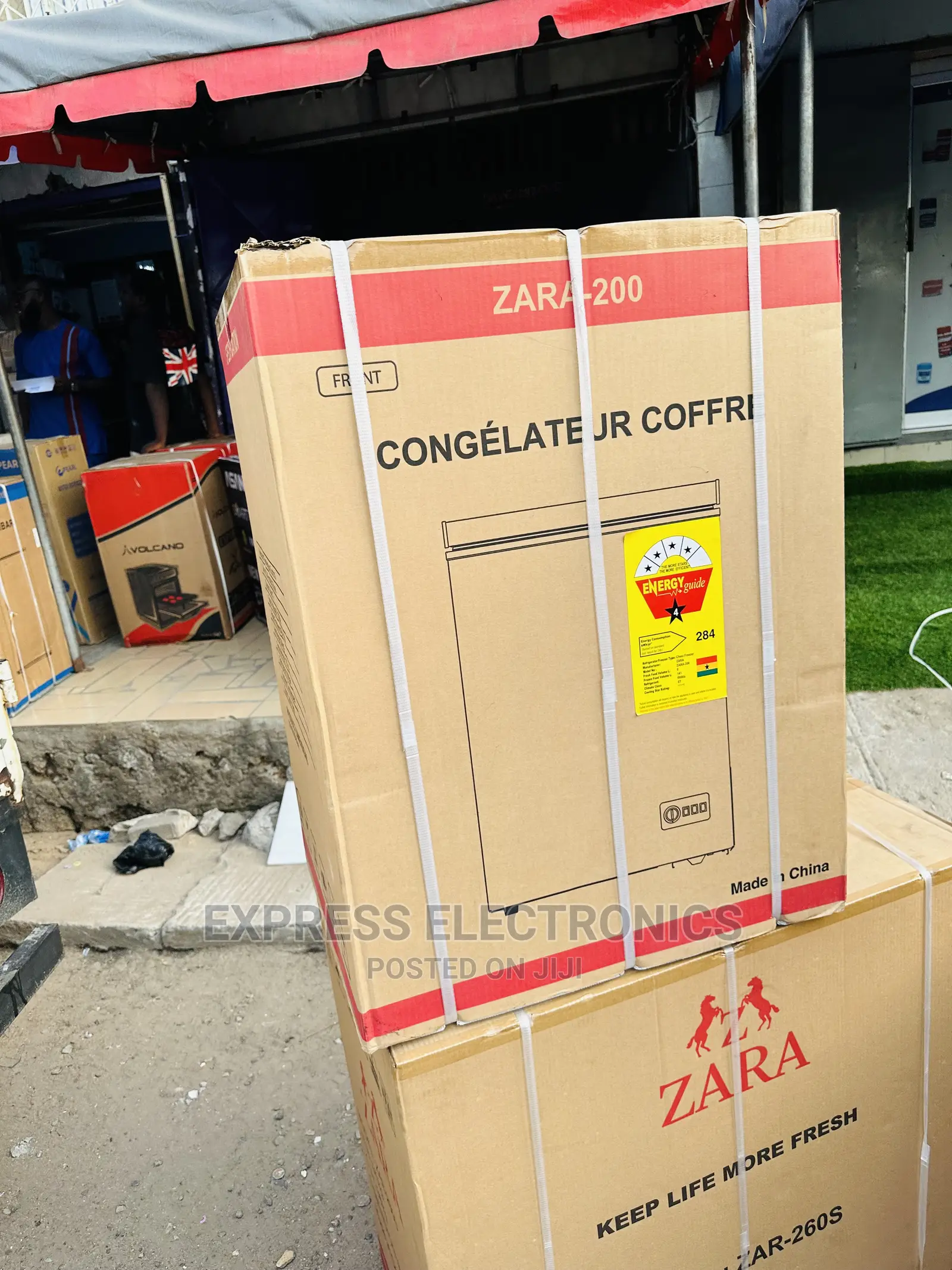 Sliver Simple Design Chest Freezer 141L Zara