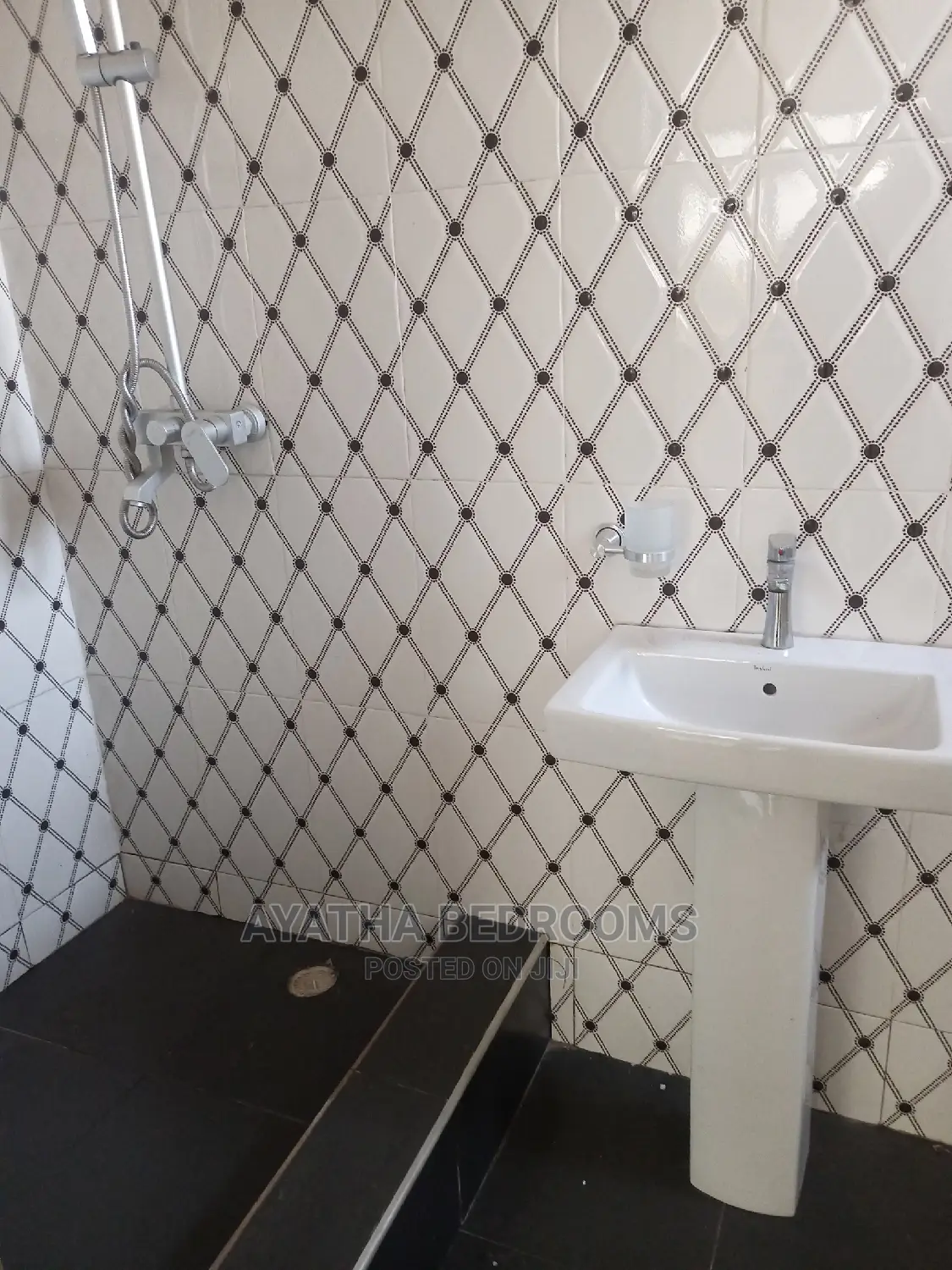 2bdrm Apartment in Ayathar Bedroom, Teshie for Rent