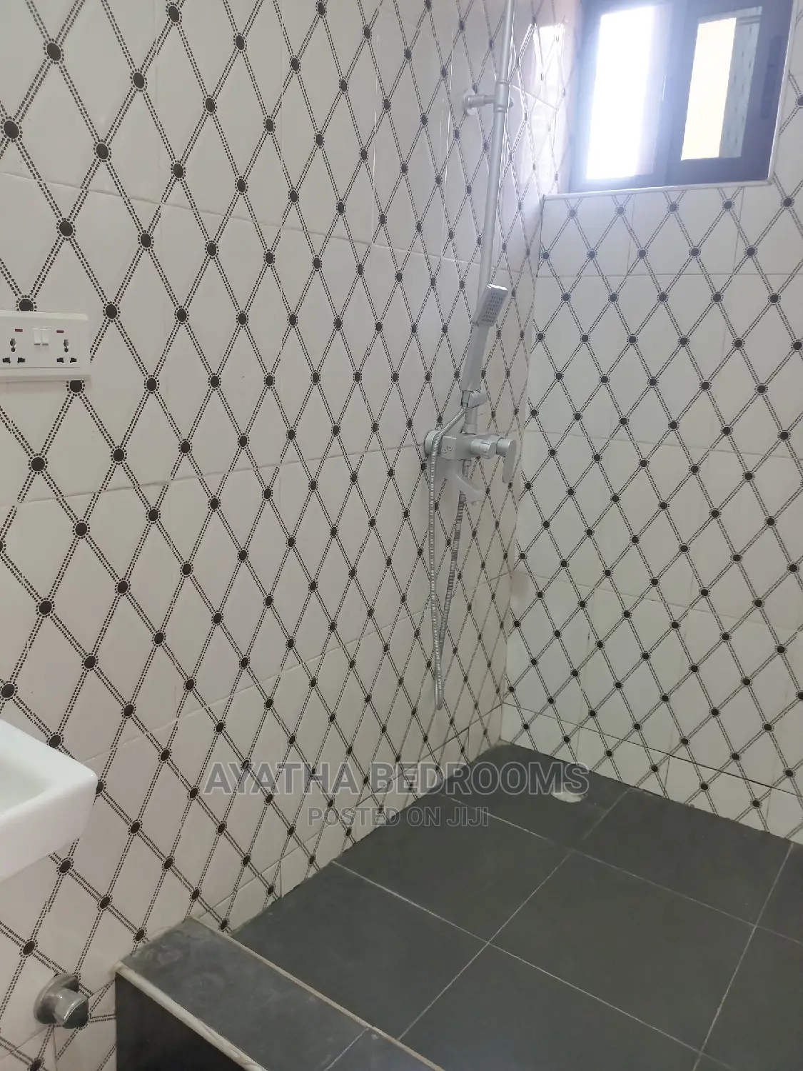 2bdrm Apartment in Ayathar Bedroom, Teshie for Rent