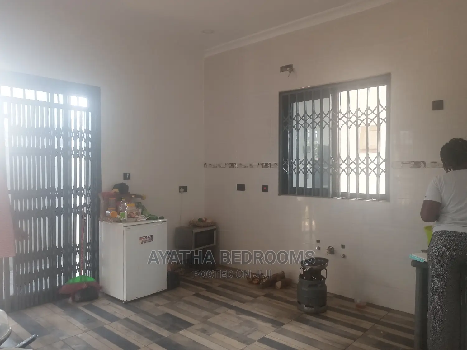 5bdrm House in Ayathar Bedroom, Coca Cola for Sale