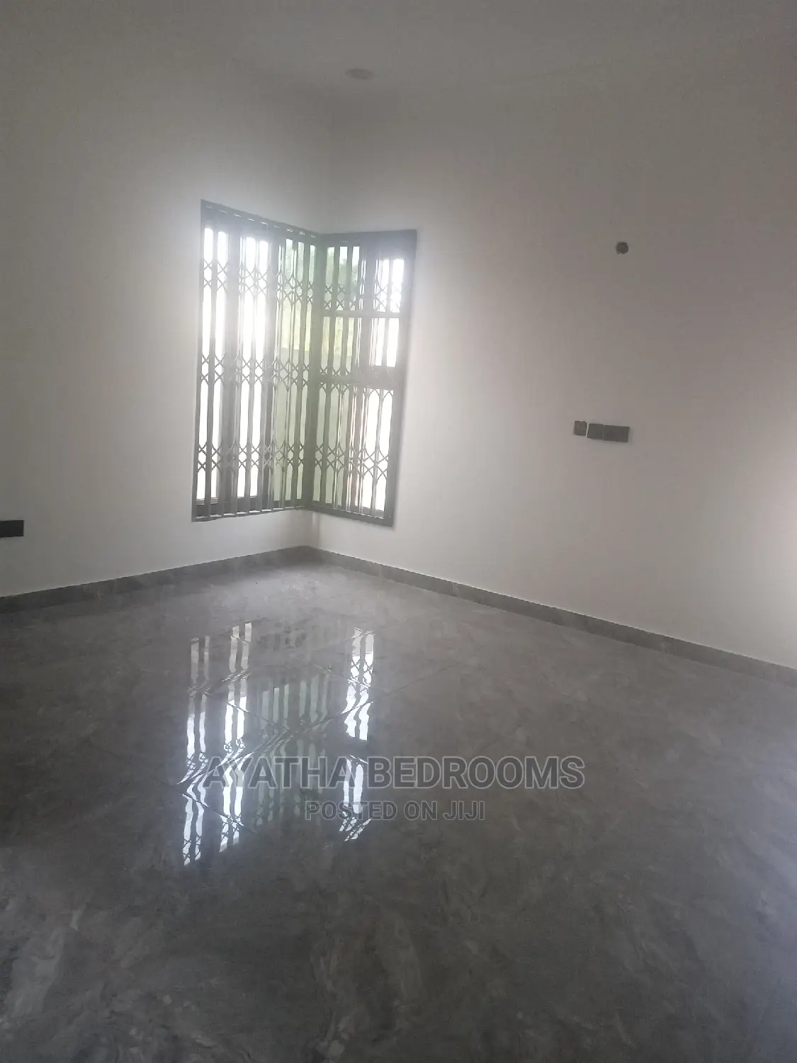 5bdrm House in Ayathar Bedroom, Coca Cola for Sale