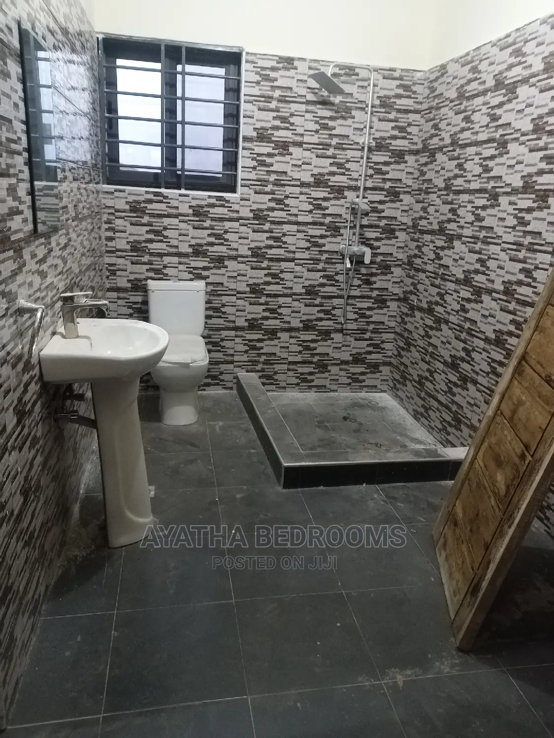 1bdrm Apartment in Ayathar Bedroom, Teshie for Rent