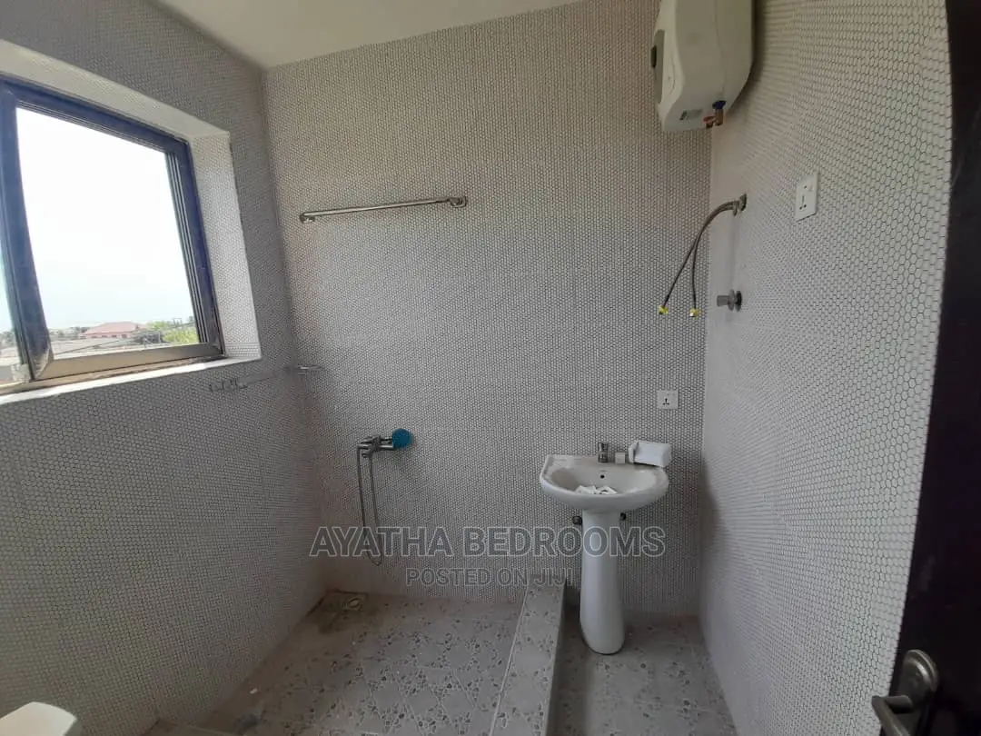 2bdrm Apartment in Ayathar Bedroom, Teshie for Rent