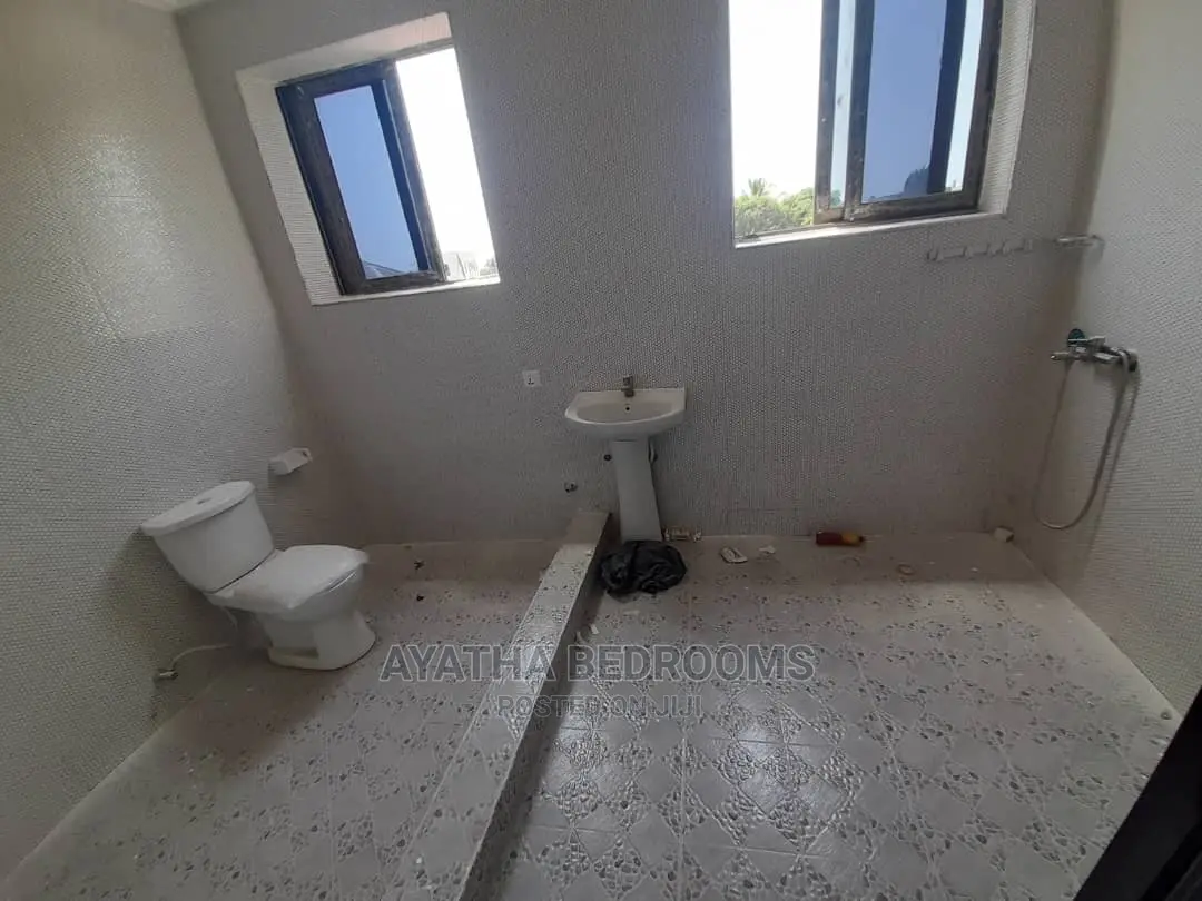 2bdrm Apartment in Ayathar Bedroom, Teshie for Rent
