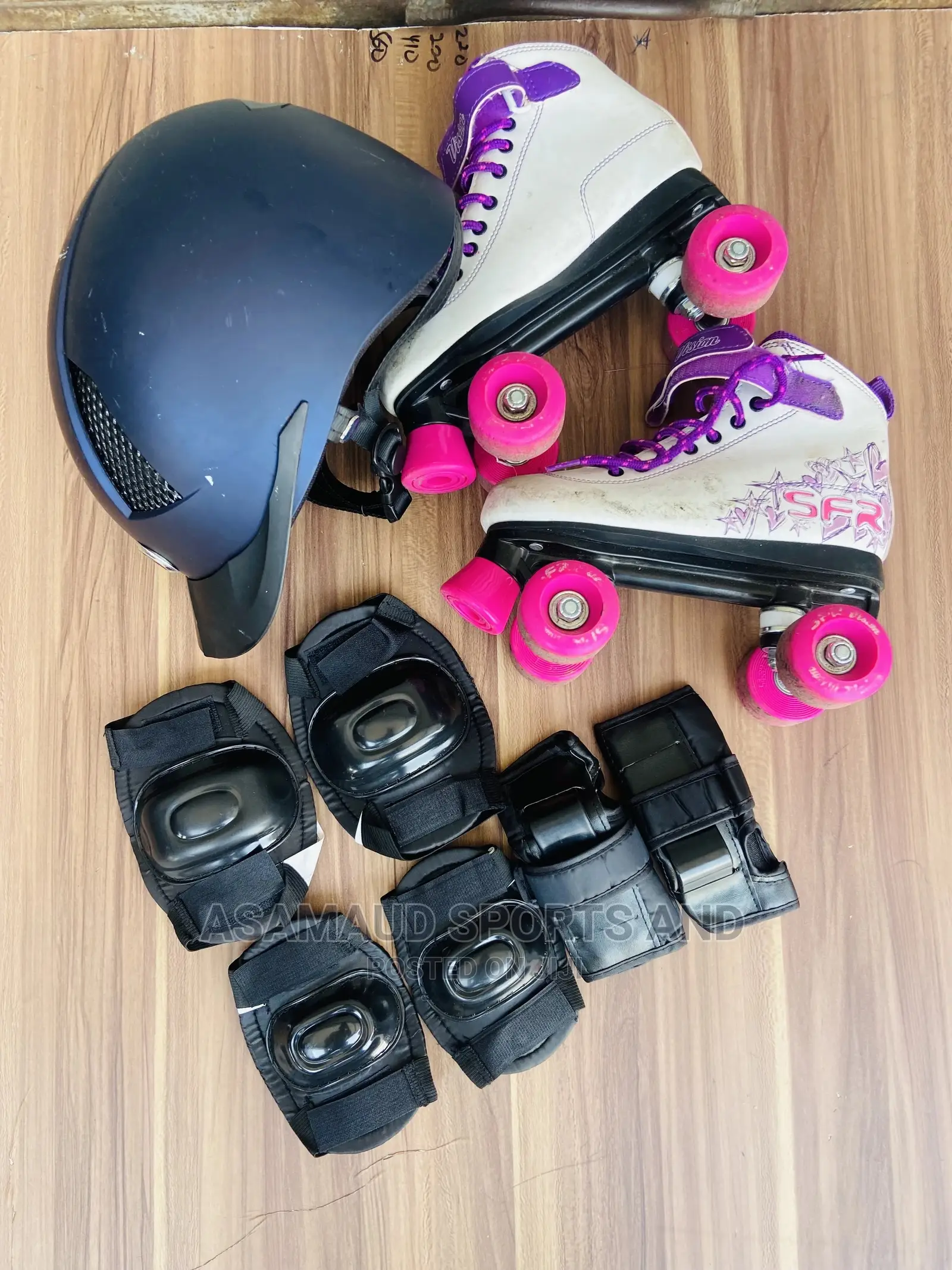 Skating Shoes at Cool Price