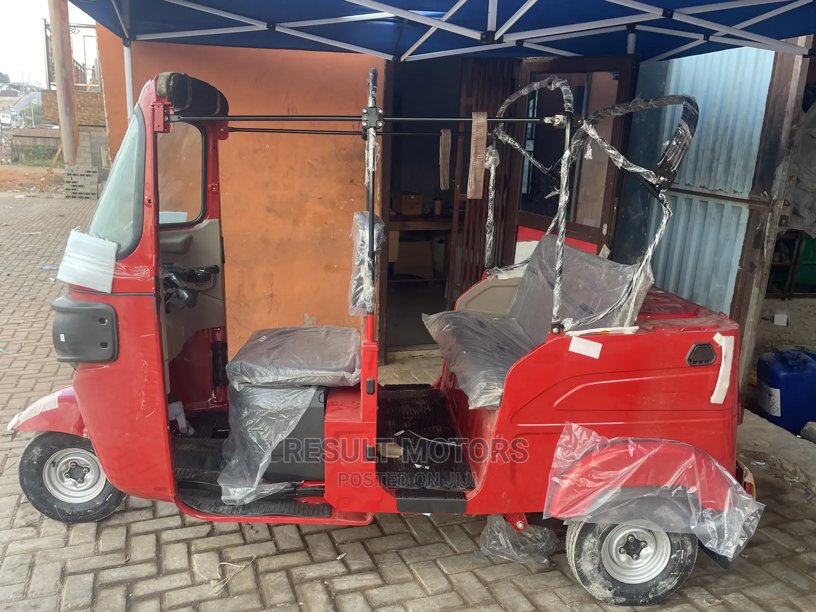 New Bajaj RE 2023 Red