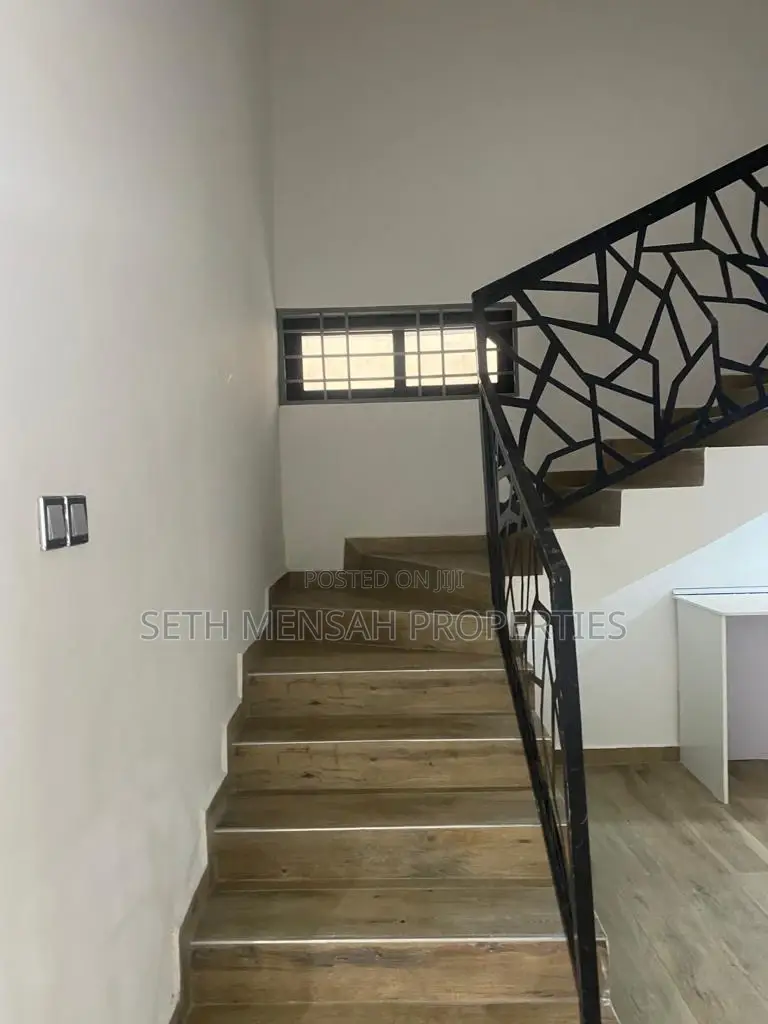3bdrm House in Skm Property, Haatso for Sale