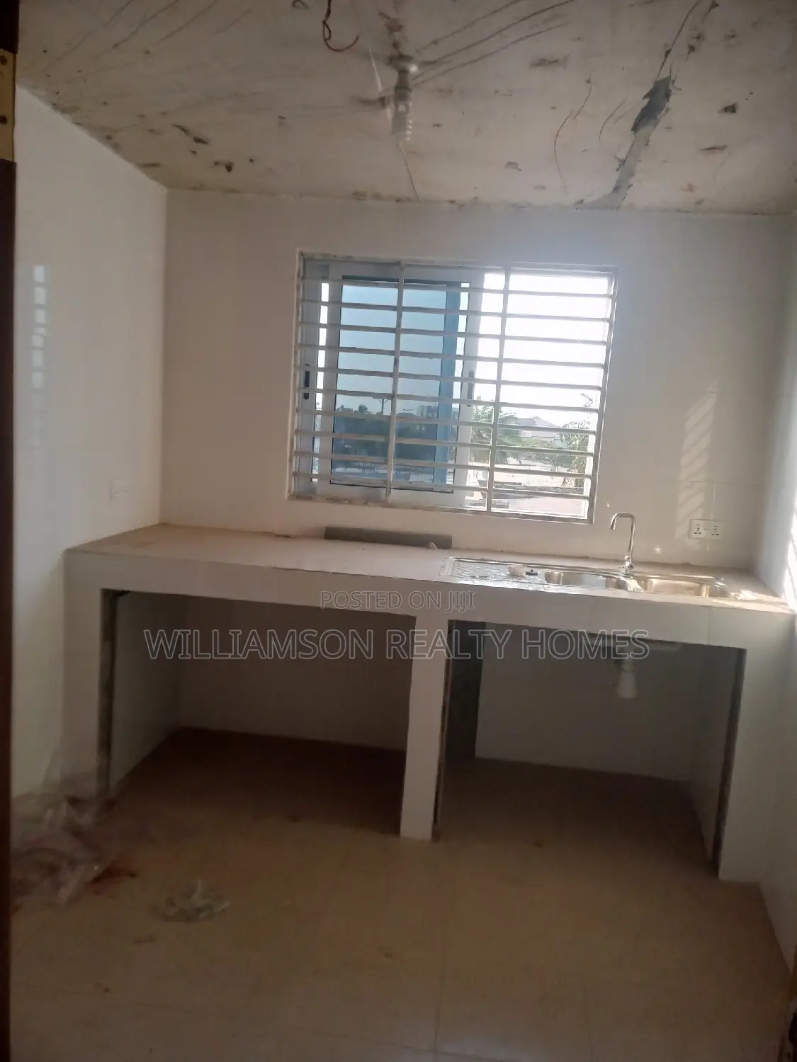 1bdrm Apartment in Community 16 Area, Spintex for rent