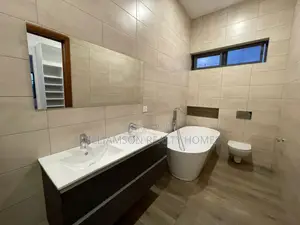 5bdrm Mansion in Community 20 Estate, Spintex for Sale