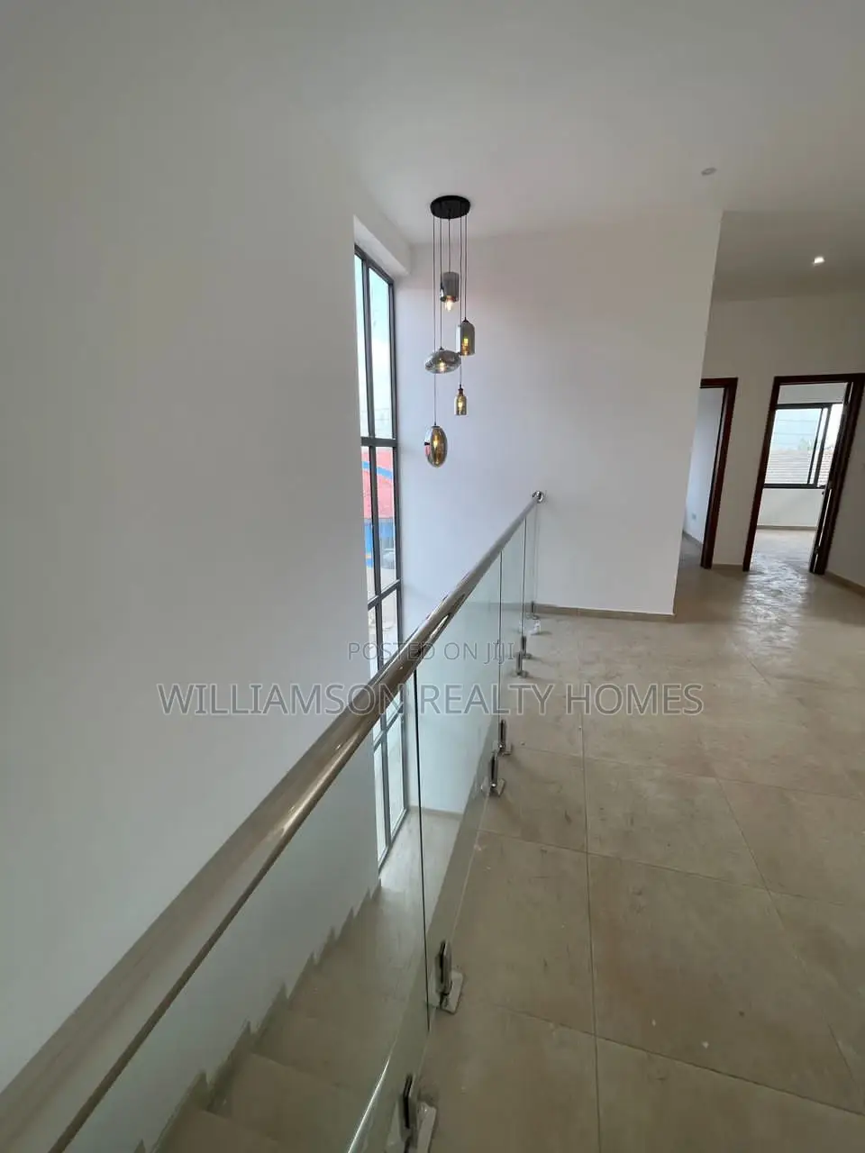 5bdrm Mansion in Community 20 Estate, Spintex for Sale