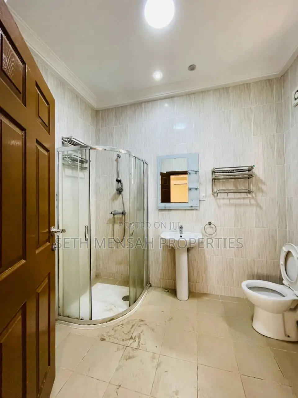 3bdrm House in East Legon for Rent