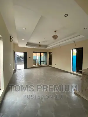 3bdrm Duplex in Botwe for Rent
