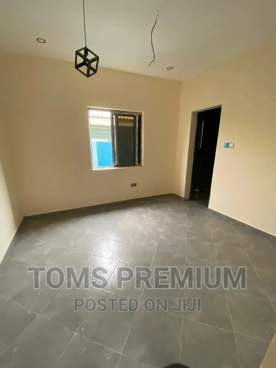 3bdrm Duplex in Botwe for Rent