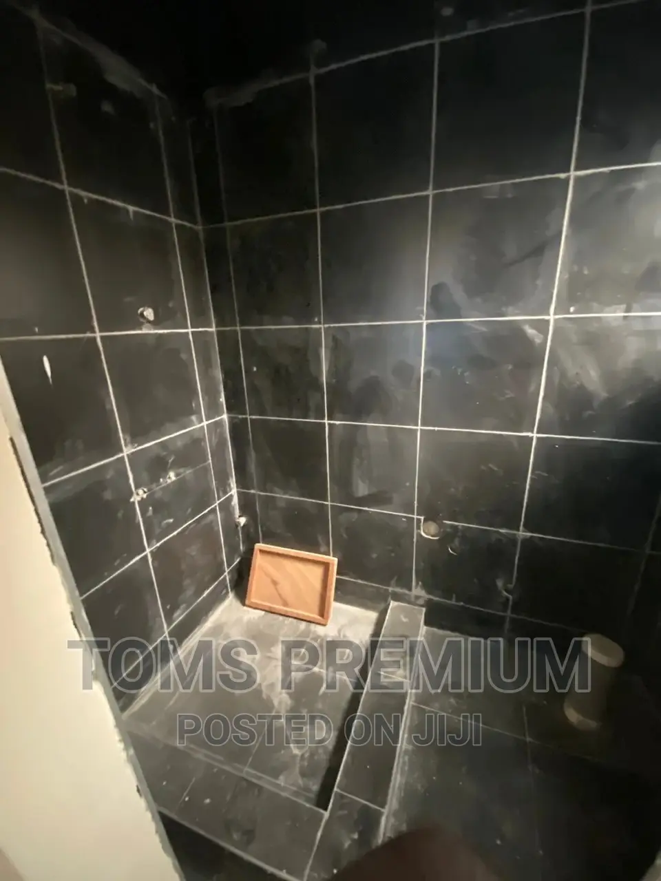 3bdrm Duplex in Botwe for Rent