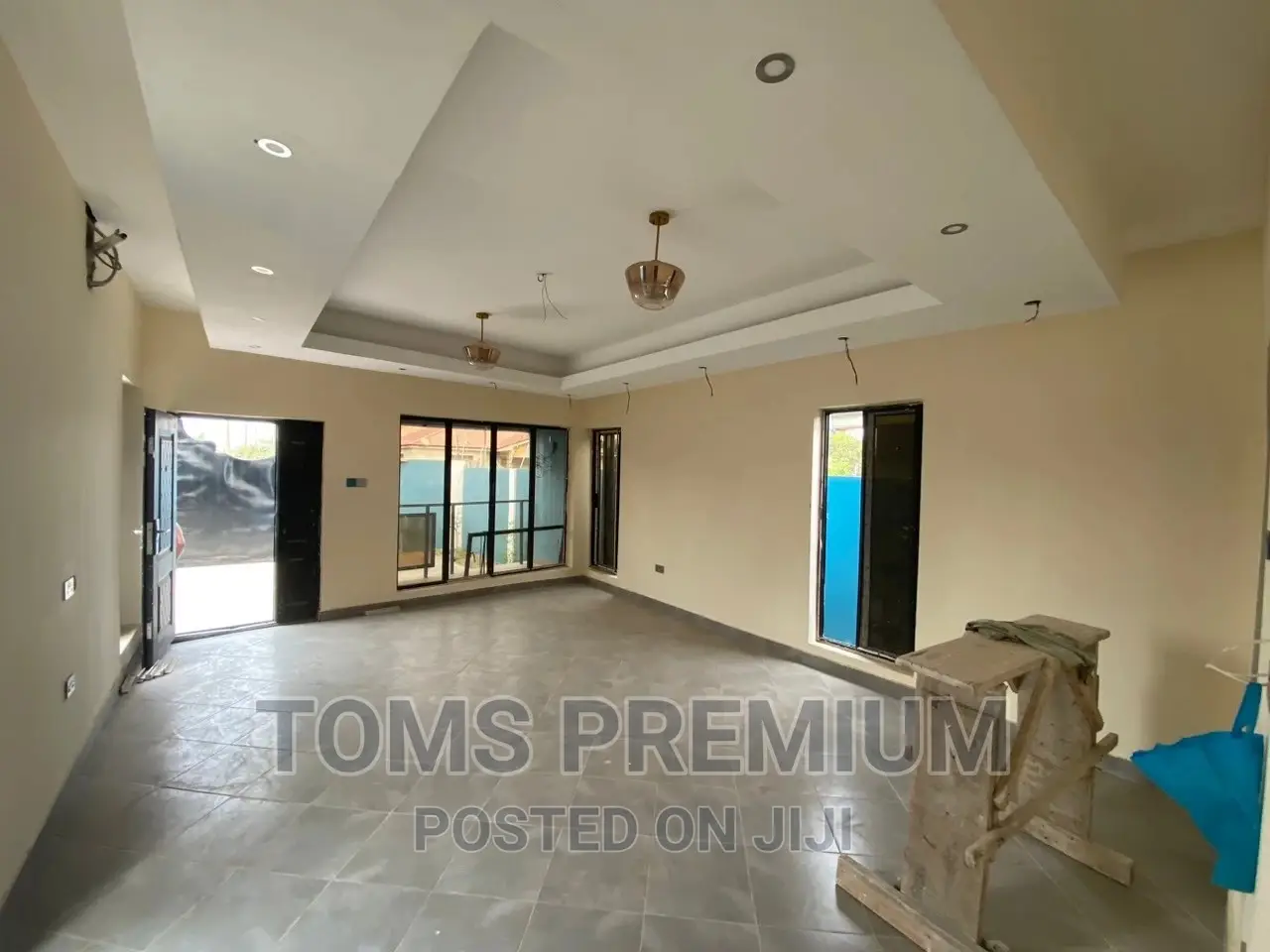 3bdrm Duplex in Botwe for Rent