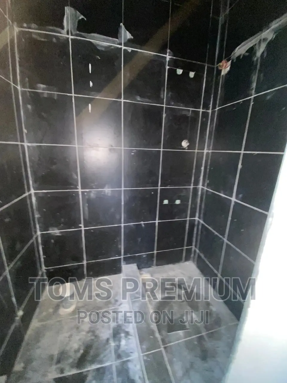 3bdrm Duplex in Botwe for Rent