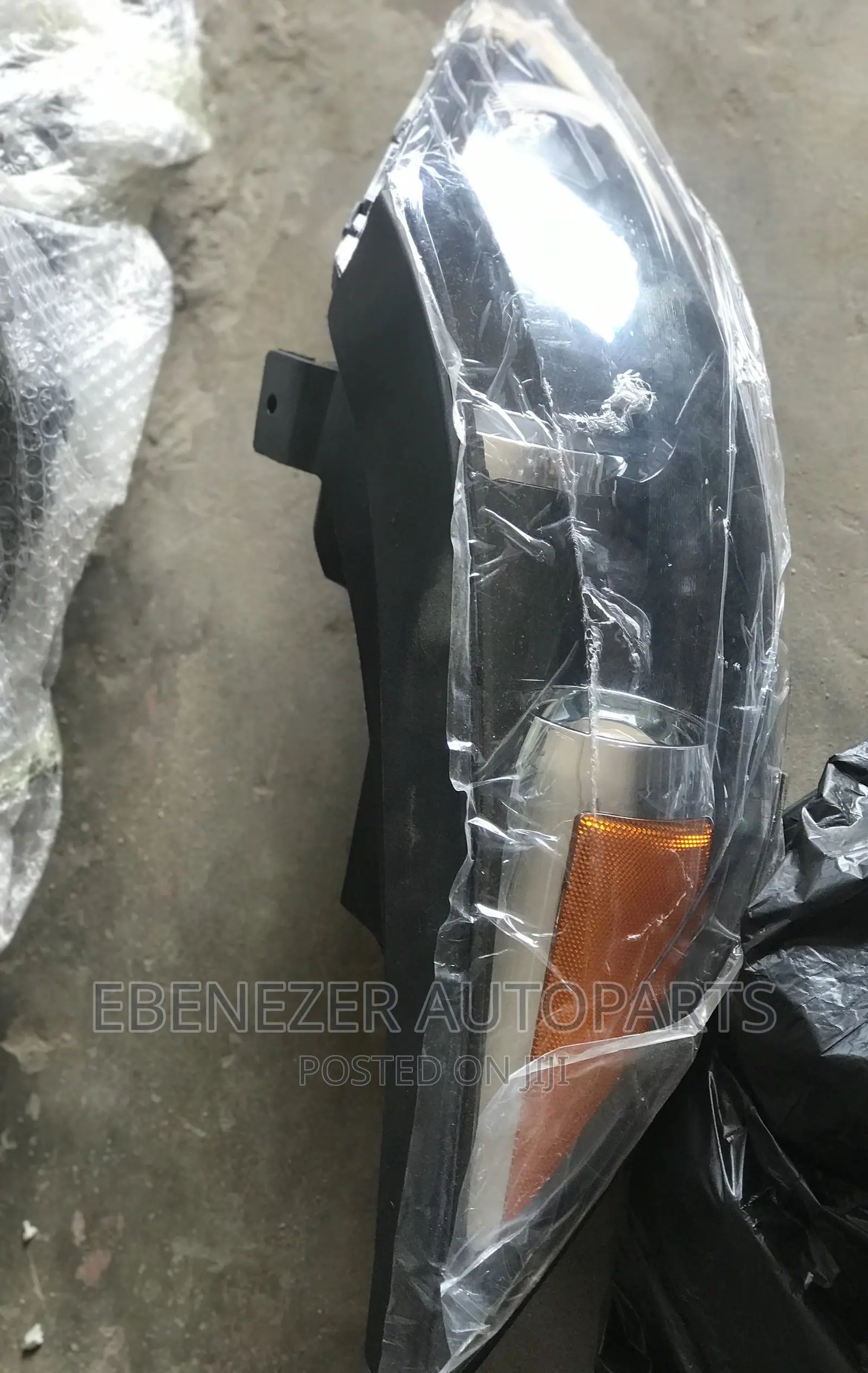 Kia Sportage 2012 Headlights