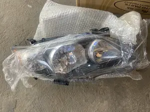 Black Headlight Toyota Corolla 2013