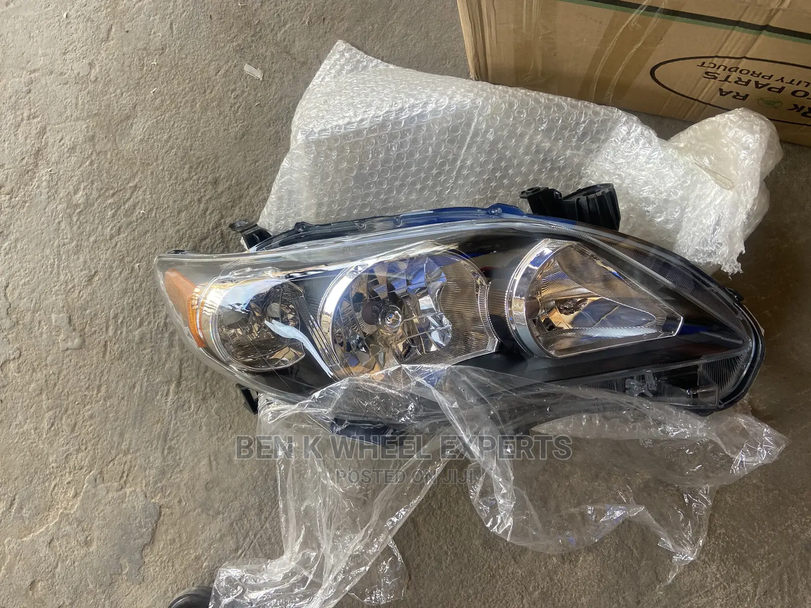 Black Headlight Toyota Corolla 2013