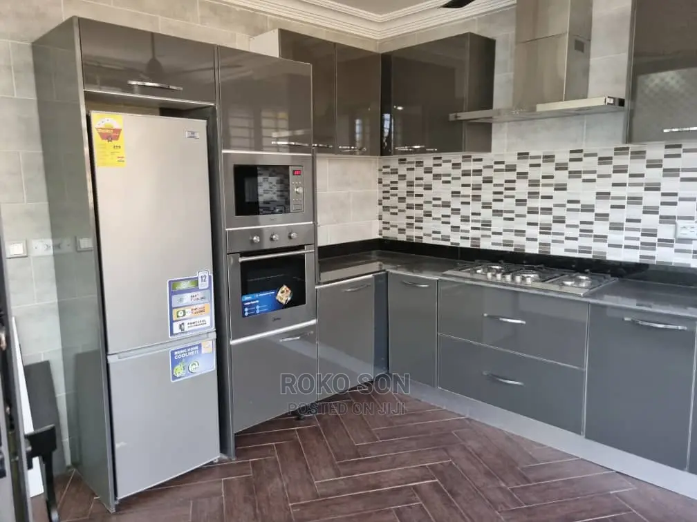 4bdrm Duplex in Dr, Tema Metropolitan for Rent
