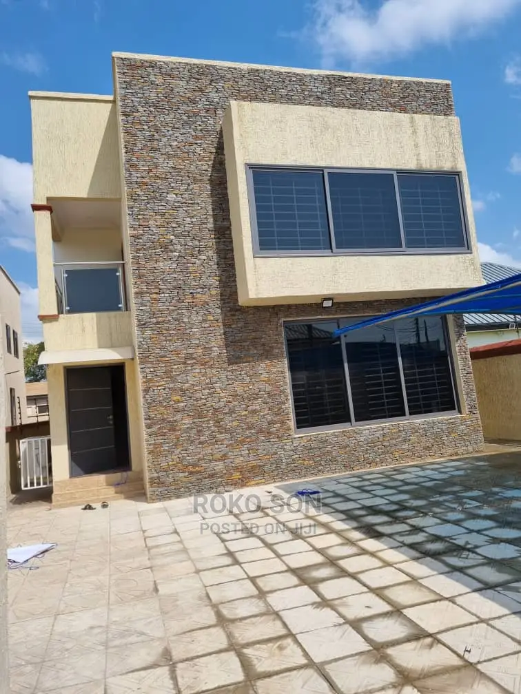 4bdrm Duplex in Dr, Tema Metropolitan for Rent