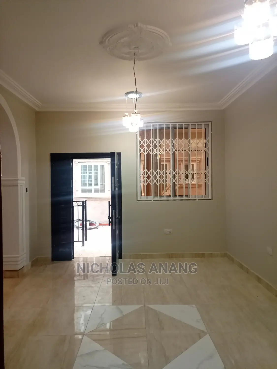 2bdrm Apartment in Dorns Properties, New Town for rent