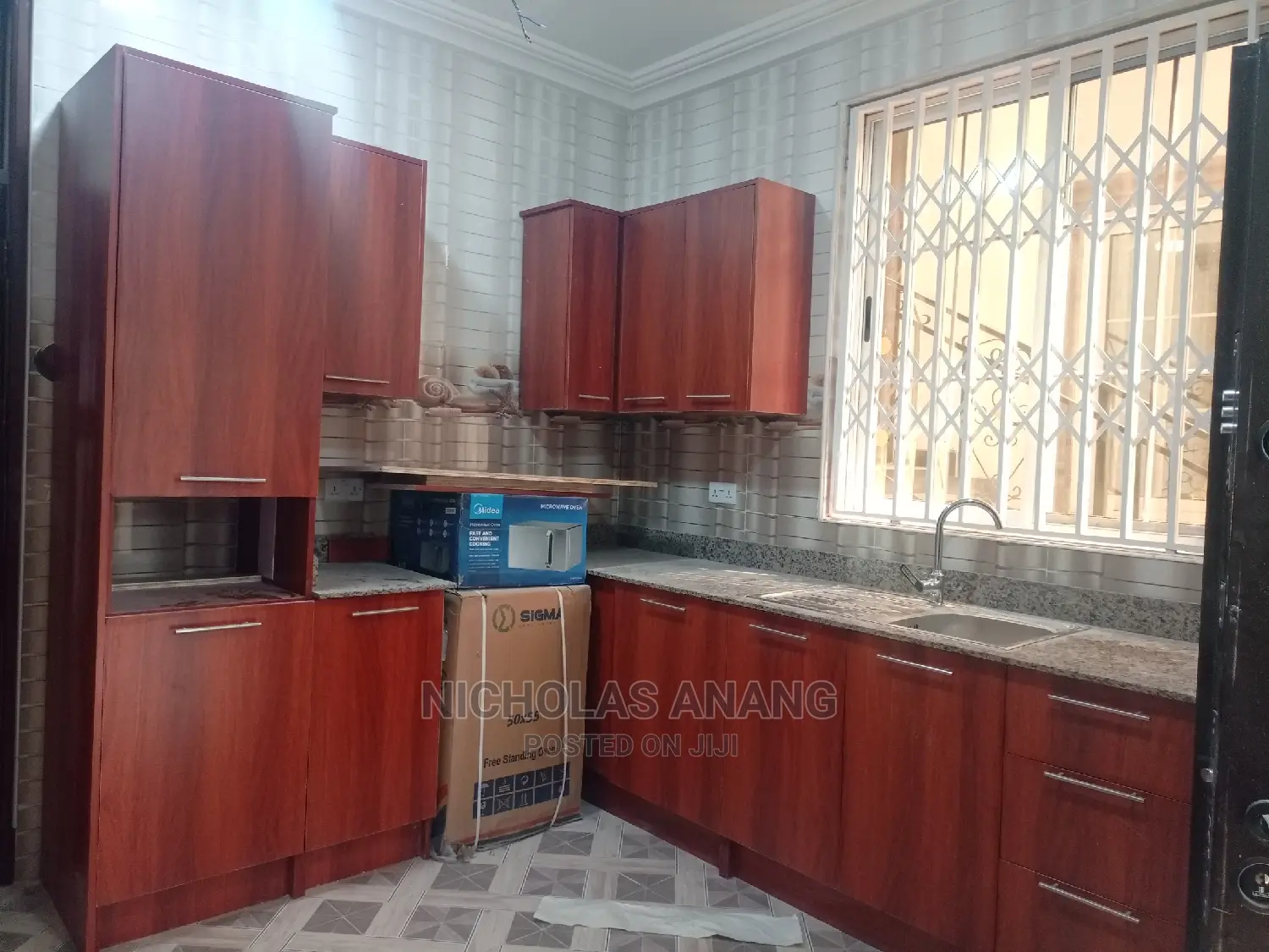 2bdrm Apartment in Dorns Properties, New Town for rent