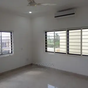 3bdrm Duplex in Dr Roko, The Mall for rent